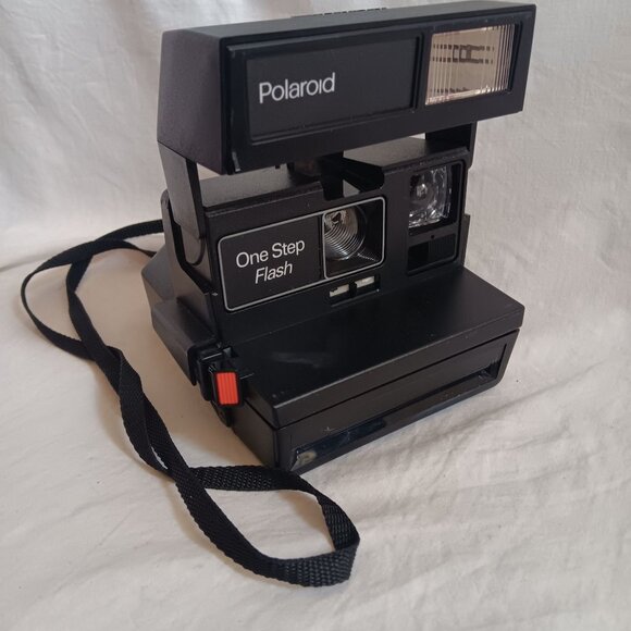 Polaroid OneStep Flash Instant Camera Black Strap Vintage Retro 600 Tested - Picture 2 of 5